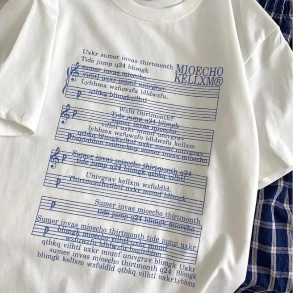 プリントTシャツ レディース 半袖 綿100% コットン 丸首 2025年 夏新作 トレンド カジュアル 夏服 おしゃれ ゆったりシルエット 大人カジュアル ペアコーデ対応 カップルコーデ 速乾 通気性抜群 肌触り優しい デザインT 着心地抜群