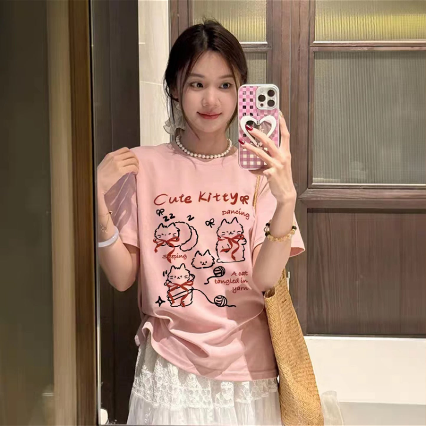 プリント T シャツ レディース 半袖 丸首 綿 100 コットン素材 カジュアル 夏服 ゆったり トレンドファッション 夏新作 大人可愛い 着心地良い 肌にやさしい 防汗速乾 通気性抜群 ペアコーデ カップルコーデ対応 デザイン豊富 大人カジュアル